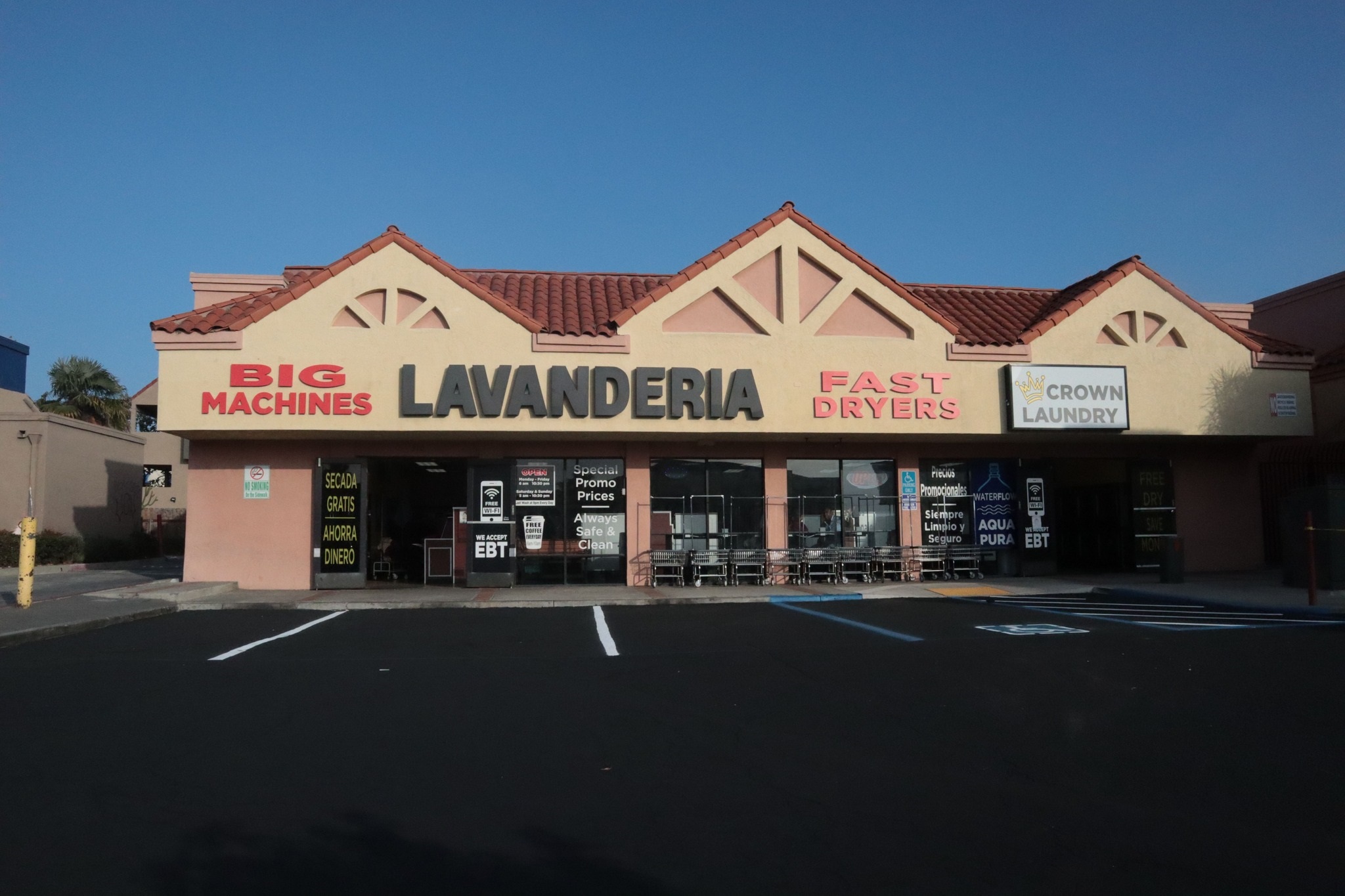 Lavandería Cerca De 92118