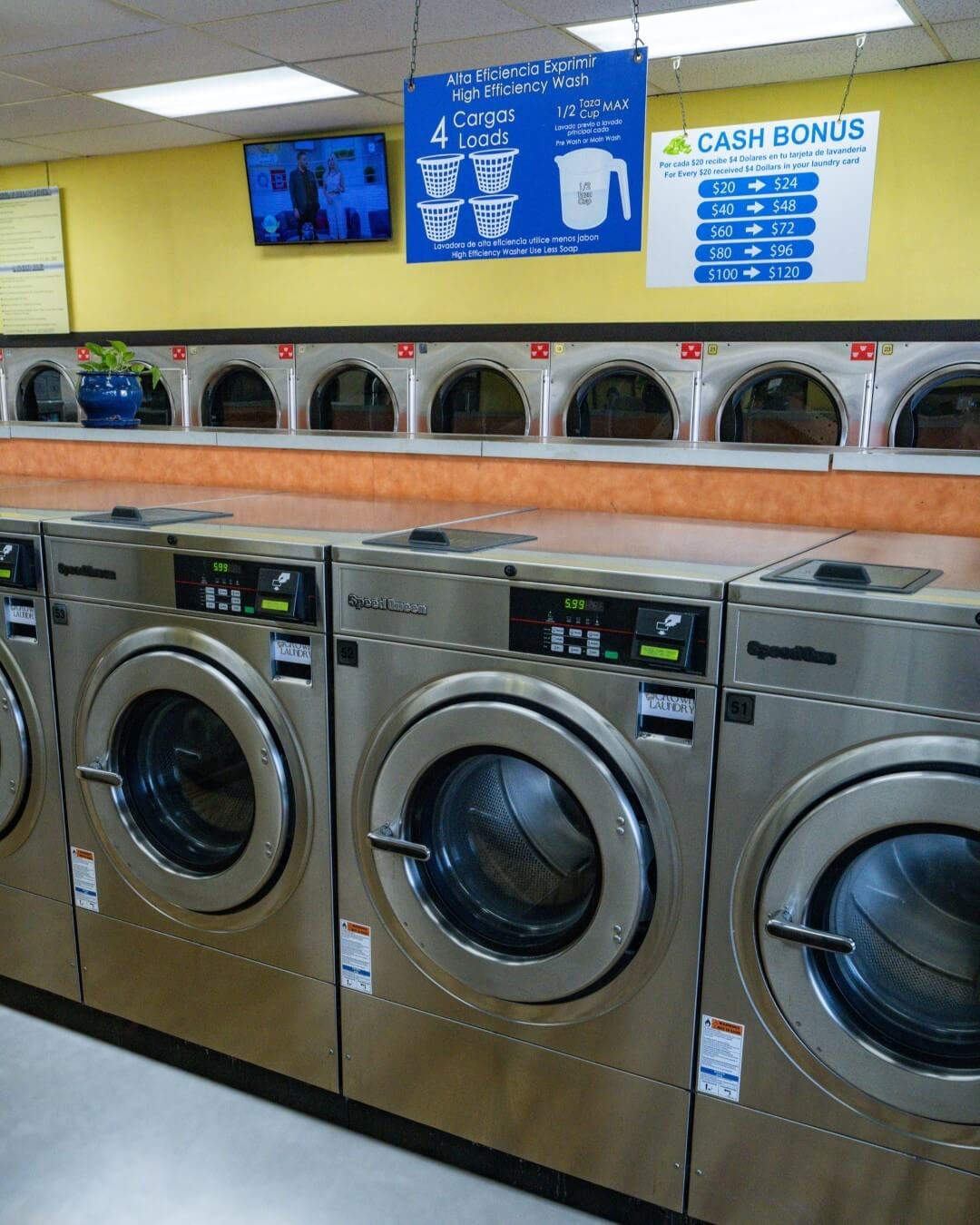 Efficient blanket cleaning service with pickup and delivery