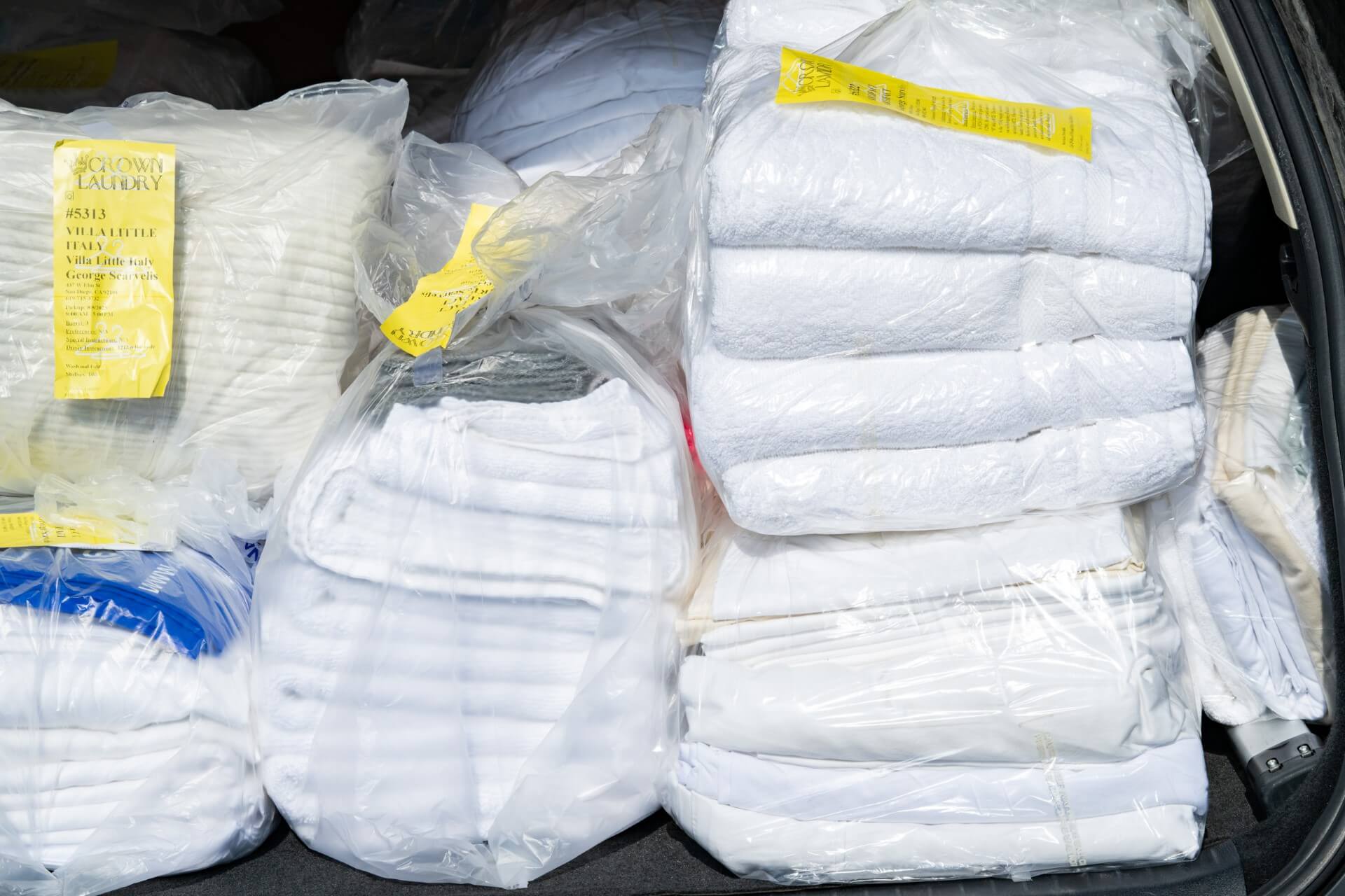 Professional towel laundry service for business pickup and delivery in San Diego
